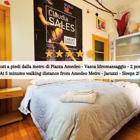 Metro Amedeo - Stanza Privata Con Vasca Idromassaggio Appartement Napels Buitenkant foto