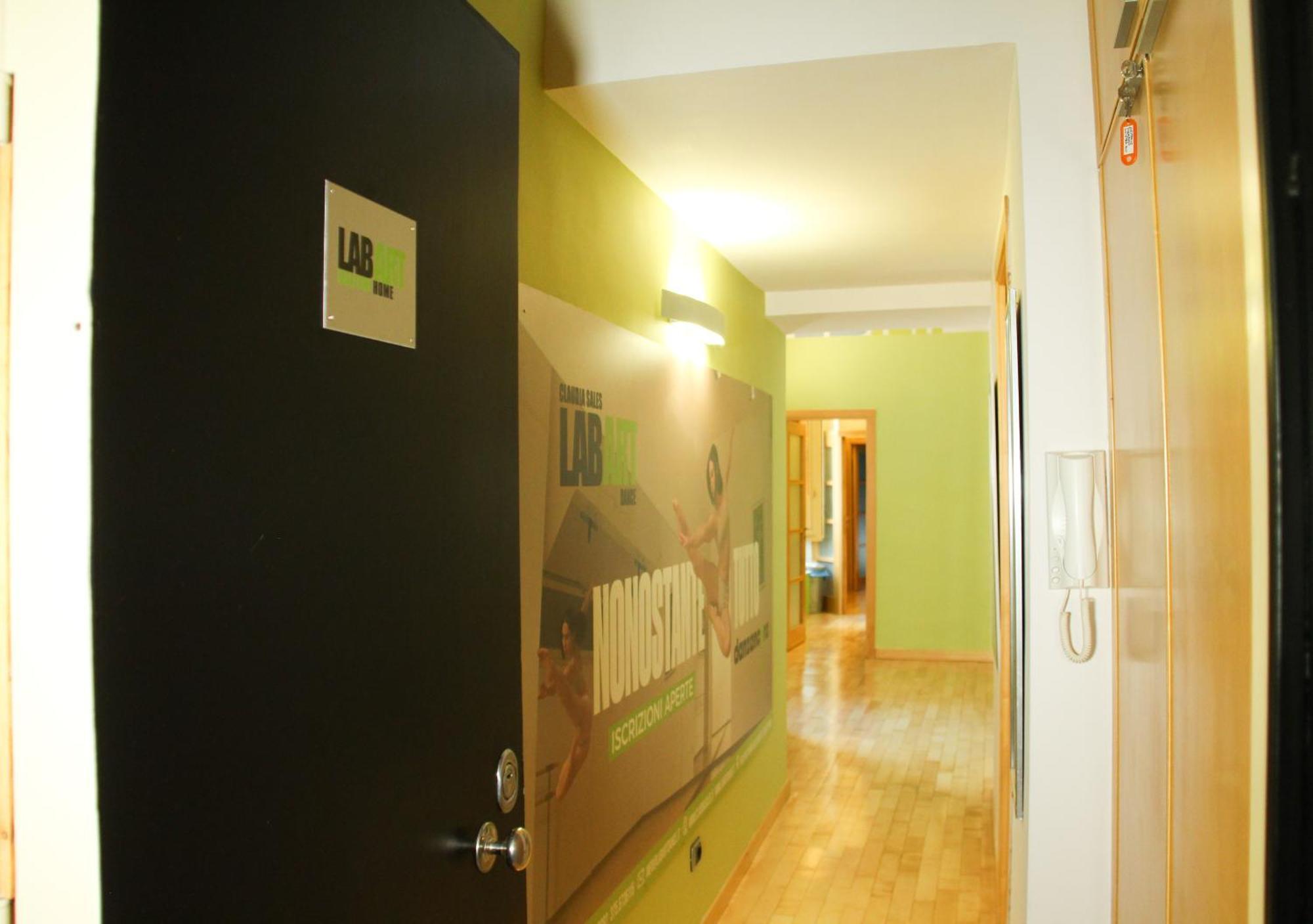 Metro Amedeo - Stanza Privata Con Vasca Idromassaggio Appartement Napels Buitenkant foto